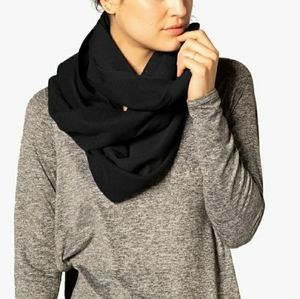 Beyond Yoga Infinity Scraf